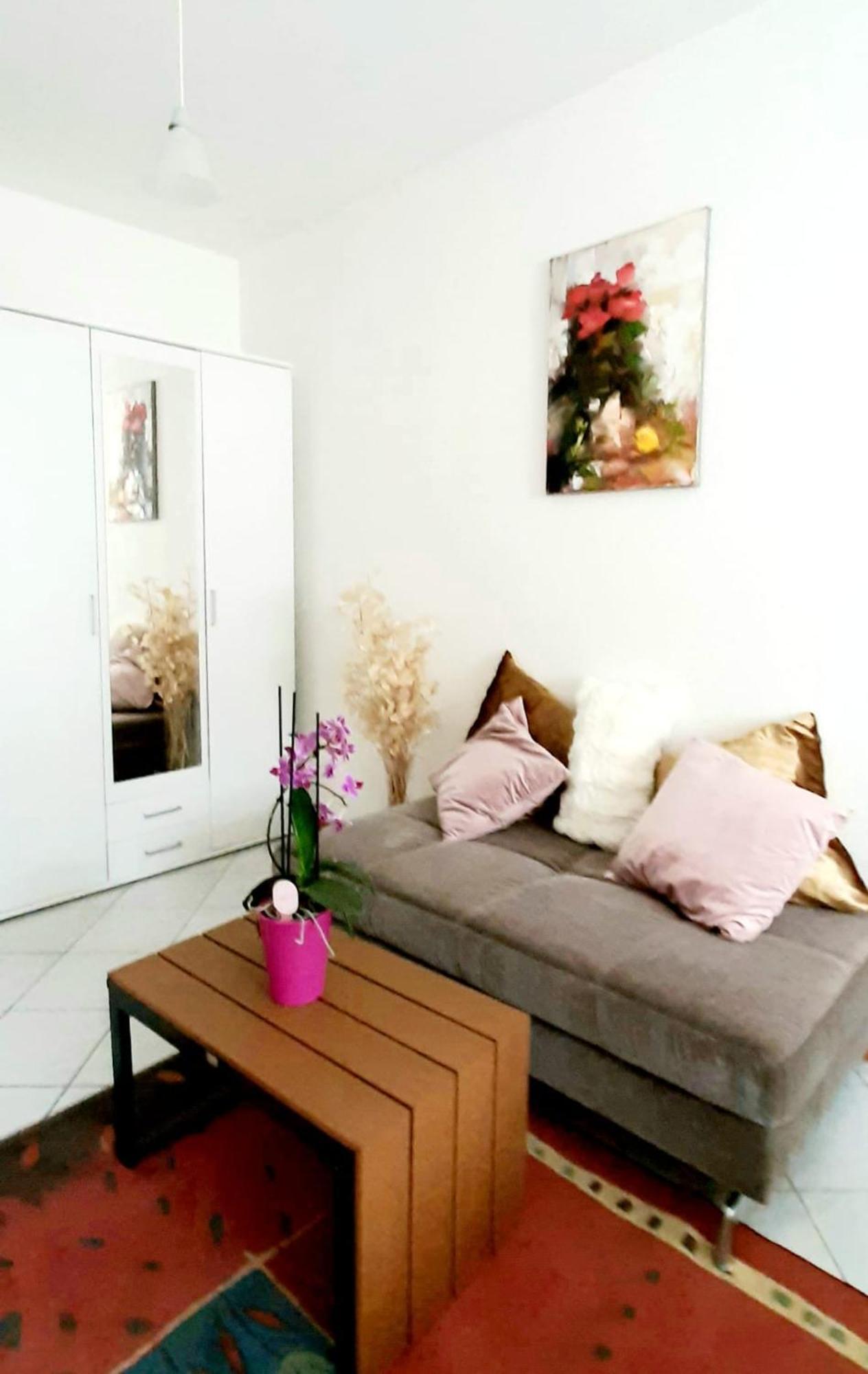 Messezimmer Homestay *